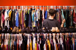 2015服装电商销售额增长21%，未来机会聚焦何处？鞋帽零售新趋势探析